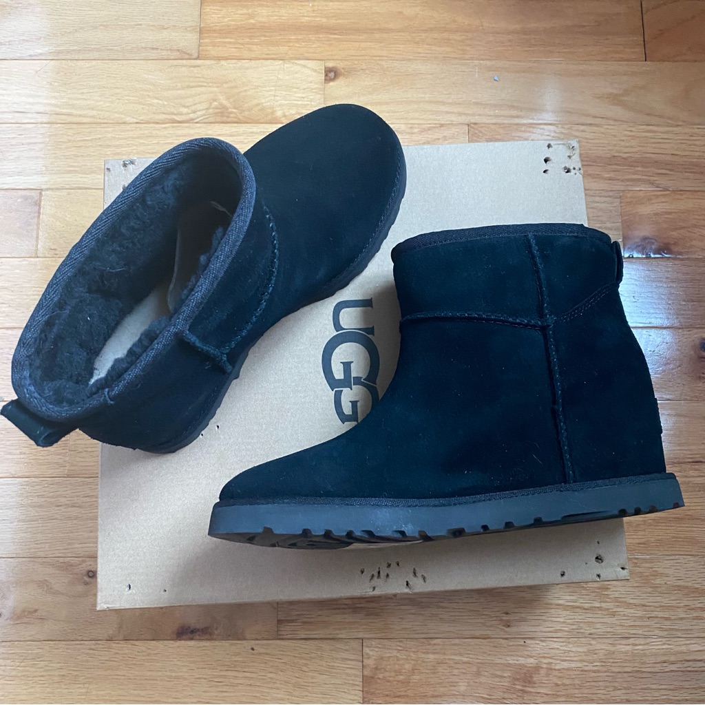 Ugg Women's Classic Femme Mini